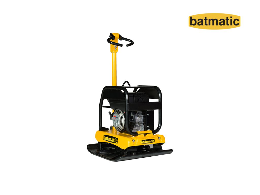 Le piastre vibranti reversibili CR3265 sono ideali per ripristini di asfalto, compattazione di scavi e trincee, posa di pavimentazioni autobloccanti o in porfido.