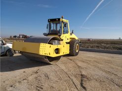 Bomag BW 226 DH-4 BVC iron-rubber vibrating roller