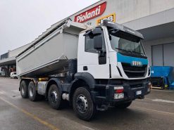 Truck Iveco Trakker 500-8x4 hp 500 euro 6 equipped with Andreoli rear tipper