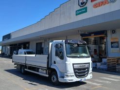 Autocarro Daf LF 230 FA 4X2 230CV Euro 6 con allestimento cassone ribaltabile trilaterale